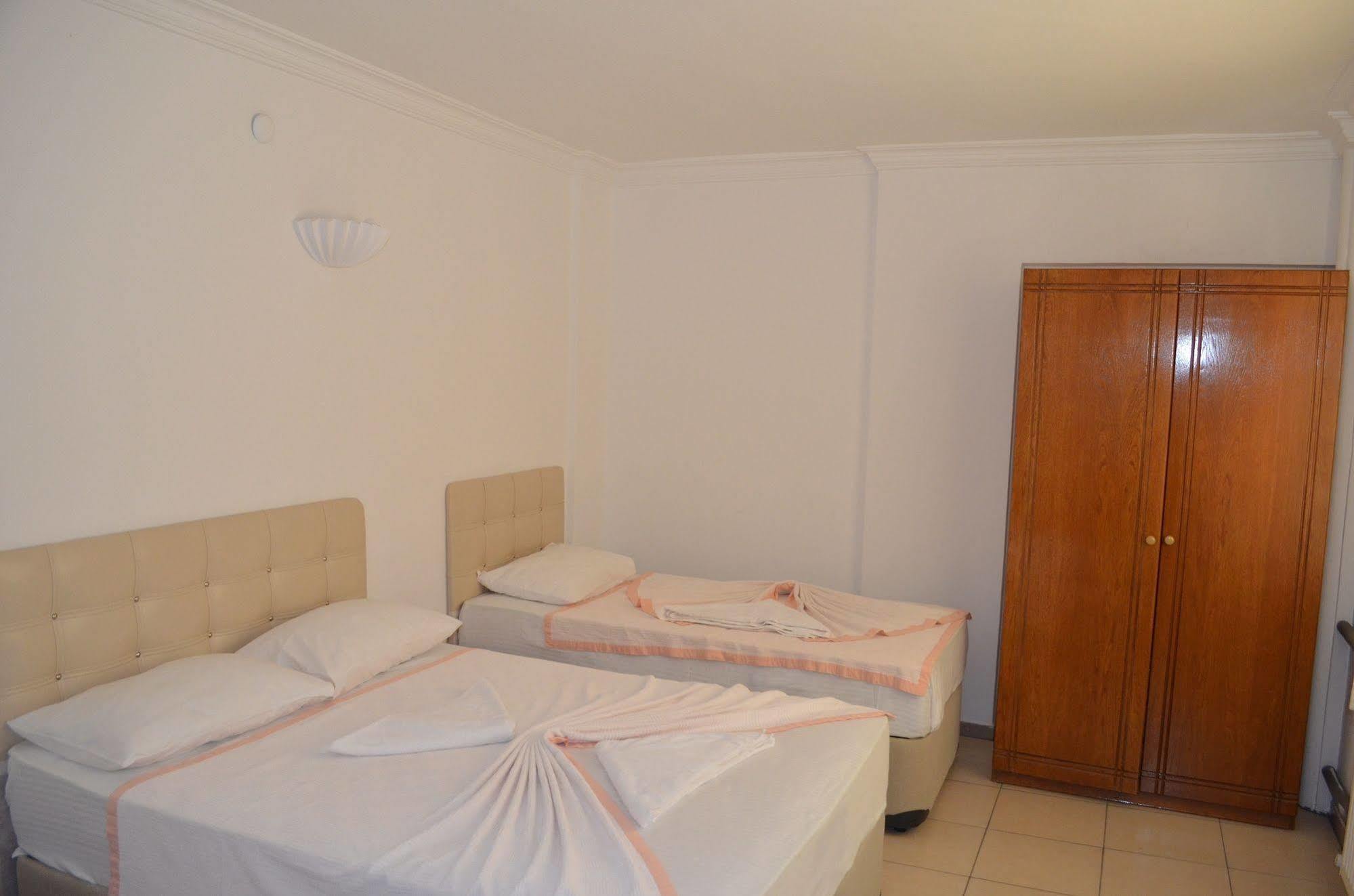 Hotel Prens Yildiz Айвалык Экстерьер фото